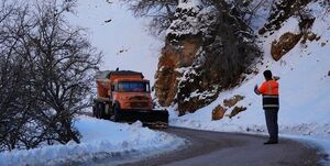 برف در برخی جادهها و انسداد 18 مسیر به دلیل شرایط جوی