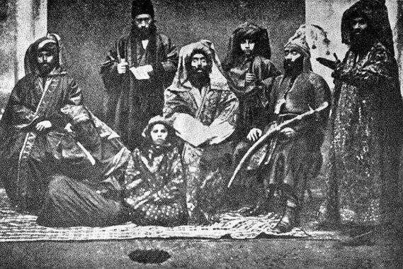 تکیهای که محل عزاداری شاهان بود و در زمان پهلوی تخریب شد +عکس