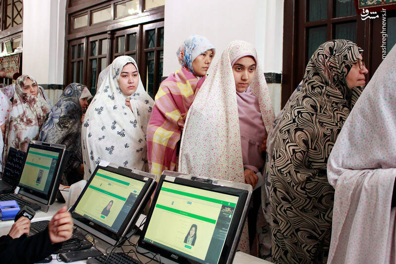 عکس/ اعتکاف رجبیه خواهران در حرم رضوی