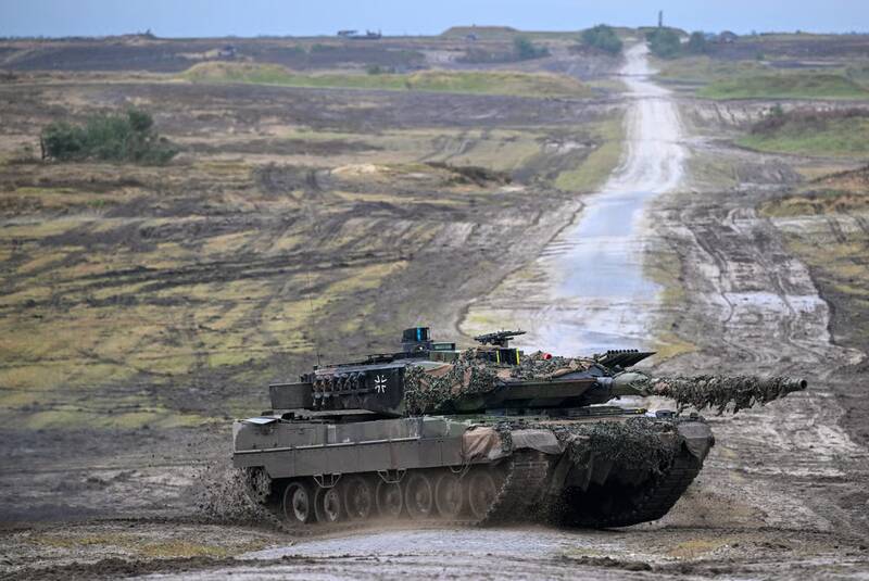 سربازگیری زوری از مردان اوکراینی و مخفیگاه دلاری معاون وزیر دفاع زلنسکی/ واشینگتن فقط به دنبال «استمرار رنج» جنگ است+عکس و فیلم