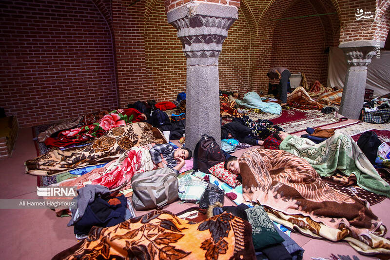 عکس/ مراسم معنوی اعتکاف در تبریز