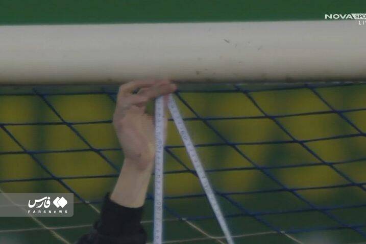 اتفاقی نادر در بازی یاران حاج صفی؛ دروازهها برابر نیستند! +عکس