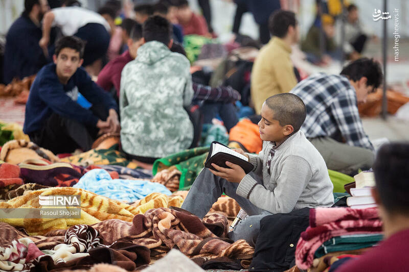 مشرق نیوز - عکس/ اعتکاف دهه هشتادیها در اصفهان