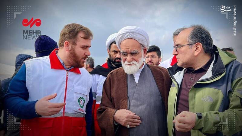 بازدید نماینده ویژه رهبر انقلاب از مناطق زلزله زده خوی+ عکس