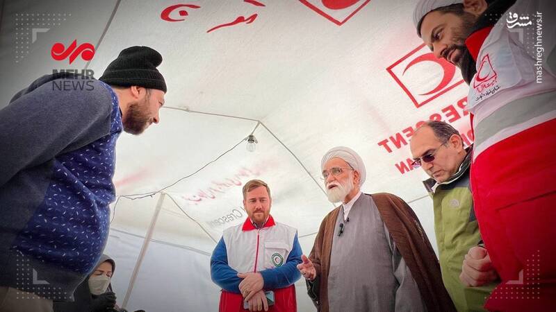 بازدید نماینده ویژه رهبر انقلاب از مناطق زلزله زده خوی+ عکس