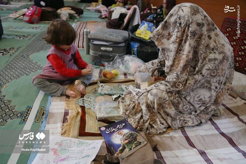 عکس/ اعتکاف مادر و فرزندی در قم