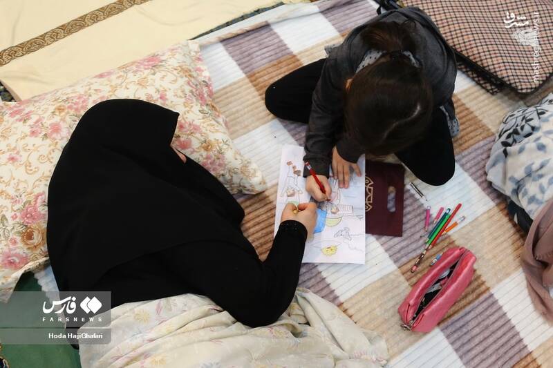 عکس/ اعتکاف مادر و فرزندی در قم