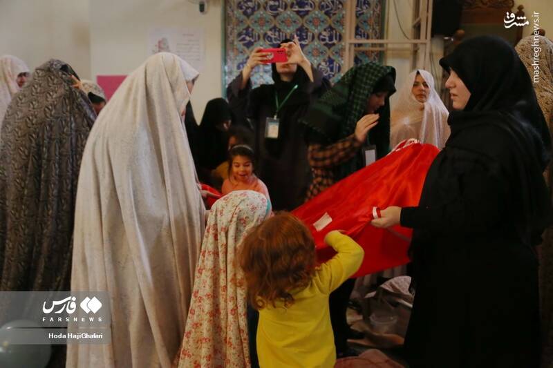 عکس/ اعتکاف مادر و فرزندی در قم