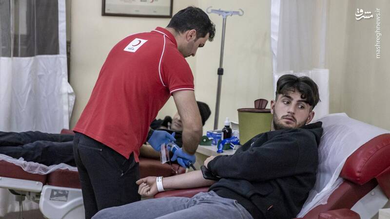 عکس/ اهدای خون برای نجات مصدومان زلزله در ترکیه