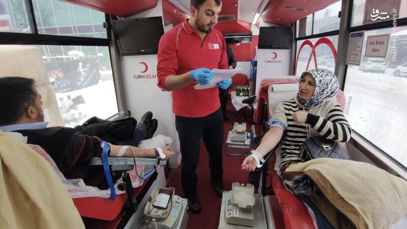 عکس/ اهدای خون برای نجات مصدومان زلزله در ترکیه