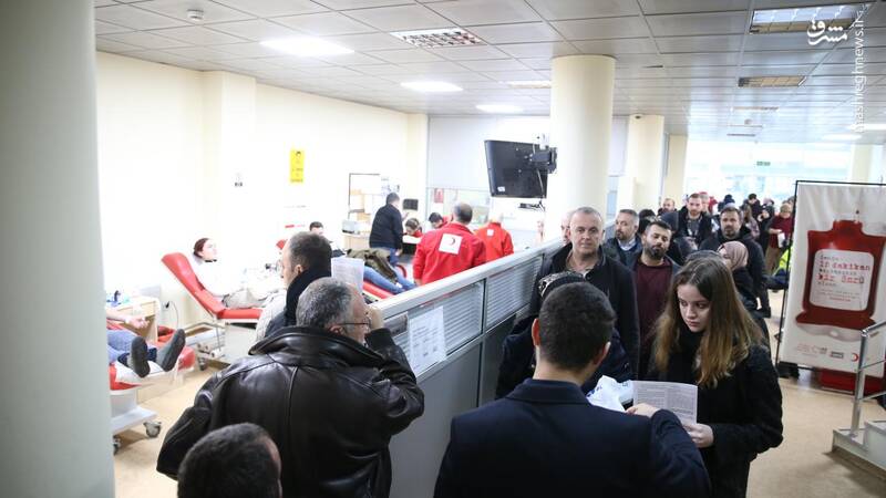 عکس/ اهدای خون برای نجات مصدومان زلزله در ترکیه