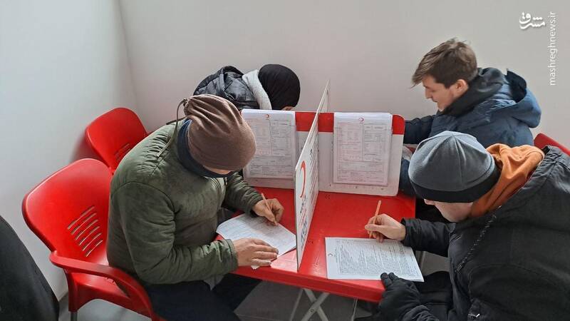 عکس/ اهدای خون برای نجات مصدومان زلزله در ترکیه