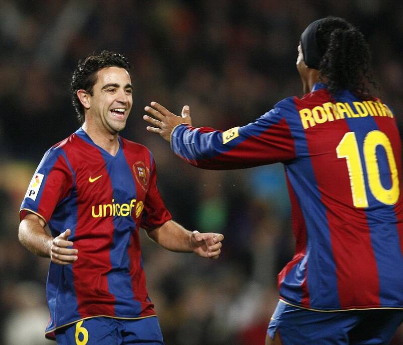 تمجید شاعر فوتبال از مسی و ژاوی