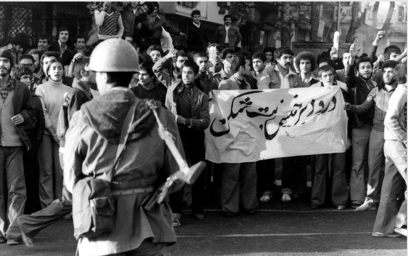 انقلابیون ۵۷ مؤدب بودند یا اغتشاشگران سال ۱۴۰۱؟