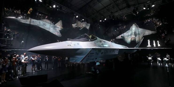 مشارکت هند با روسیه در تکمیل جنگنده «چکمیت» +عکس