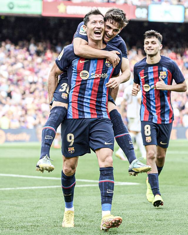 بارسلونا در همه چیز بالاتر از رئال/ ژاوی فاتح لالیگا میشود؟