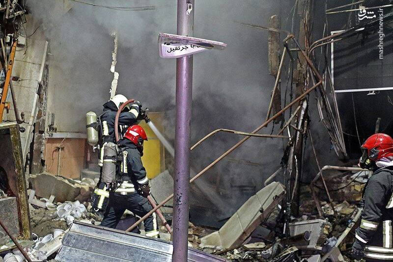 بیل مکانیکی در برخورد با لوله گاز حادثه آفرید +عکس