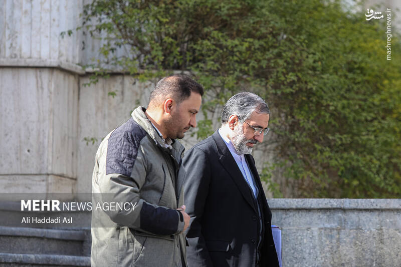 عکس/ هیئت دولت در حیاط دولت