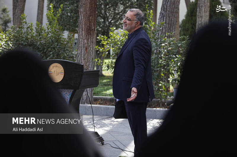 عکس/ هیئت دولت در حیاط دولت