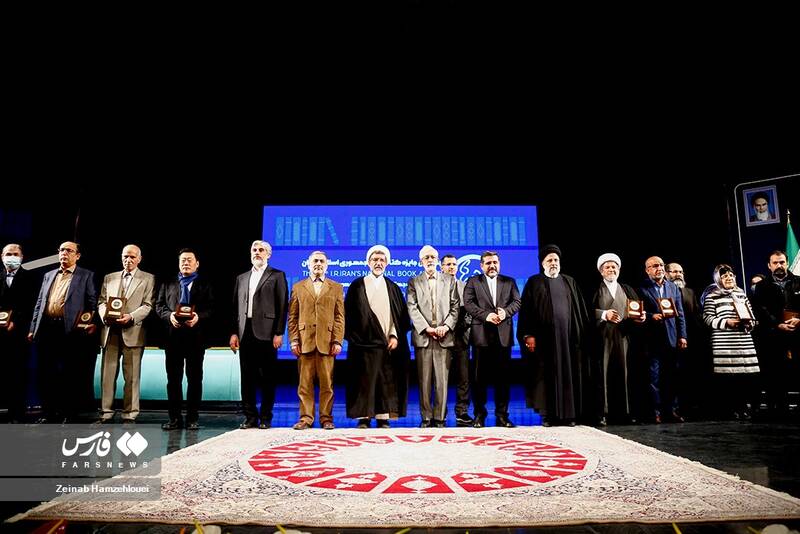 وزیر ارشاد: سال آینده تمام نیازهای چاپ را با کاغذ ایرانی تأمین خواهیم کرد