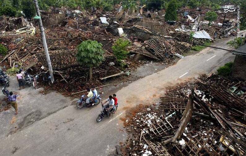 زلزله 6.4 ریشتری در یوگیاکارتا اندونزی در سال 2006 با بیش از 5700 کشته
