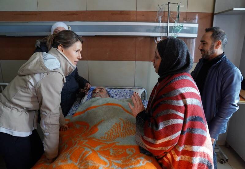 بشار اسد: برای کاهش رنج های مردم سوریه بی وقفه کار می کنم +عکس و فیلم