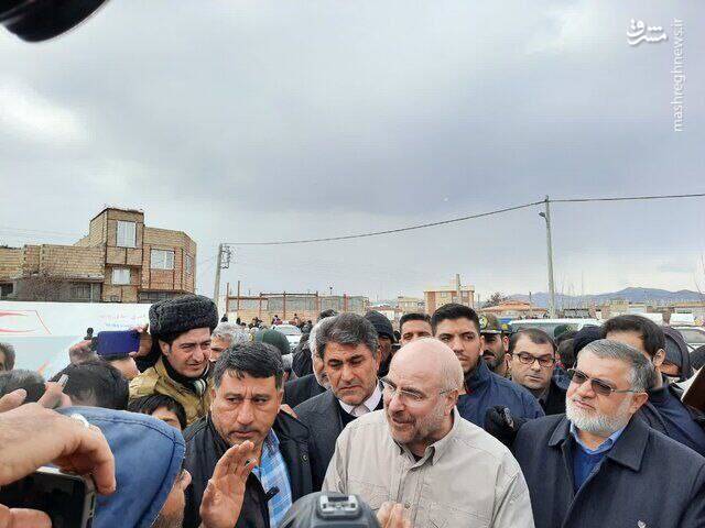 عکس/ حضور قالیباف در بین زلزلهزدگان خوی