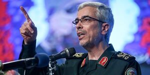 ملت ایران امسال چندین برابر بیشتر از گذشته در راهپیمایی ۲۲بهمن شرکت کردند سرلشکر باقری: ملت ایران امسال چندین برابر بیشتر از گذشته در راهپیمایی ۲۲بهمن شرکت کردند