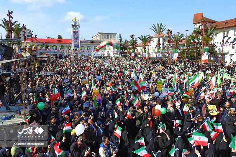 حضور ۲۱ میلیون ایرانی در راهپیمایی ۲۲ بهمن ۱۴۰۱/ افزایش ۳۰ درصدی حضور مردم نسبت به سال ۹۸