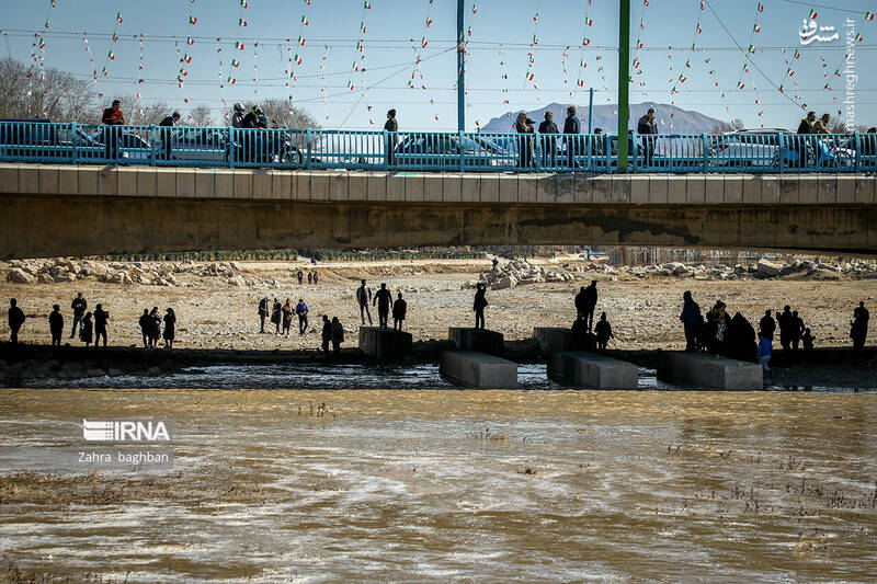 عکس/رسیدن آب به اصفهان