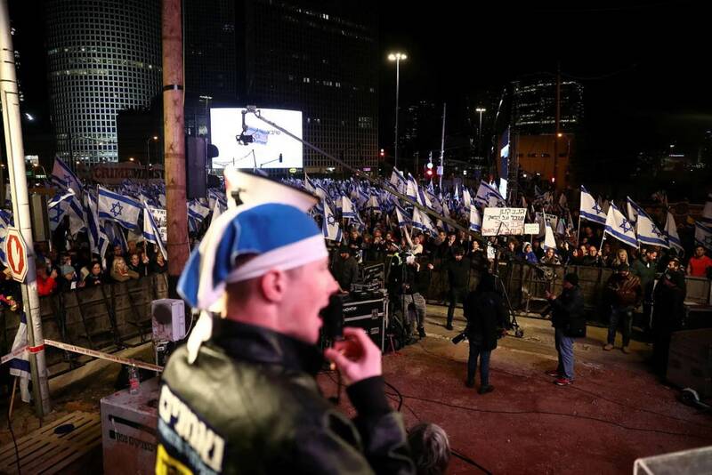 ادامه اعتراض صهیونیستها در سرزمینهای اشغالی + فیلم و عکس