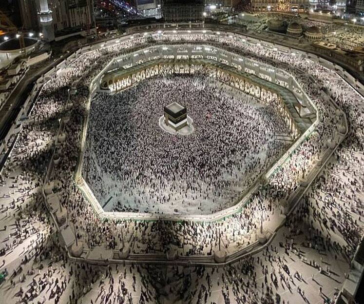 دردسر زائران خانه خدا پس از رایگان شدن ویزای عربستان/ ۱.۲ میلیون عمرهگزار به مسجدالحرام رفتند+فیلم