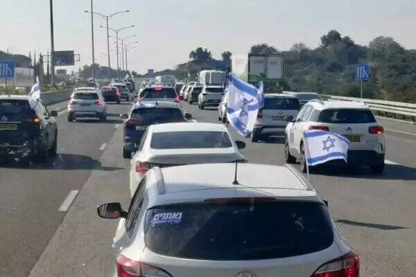 ششمین هفته از تظاهرات در سرزمینهای اشغالی / رژیم صهیونیستی روی خط بحرانهای داخلی +عکس و فیلم