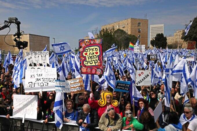 ششمین هفته از تظاهرات در سرزمینهای اشغالی / رژیم صهیونیستی روی خط بحرانهای داخلی +عکس و فیلم