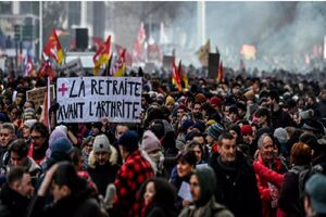 تداوم اعتصابات گسترده در فرانسه/۲۰ تا ۳۰ درصد پروازها لغو می‌شود
