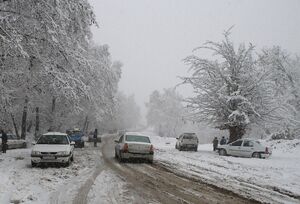 بارش برف و باران در جاده‌های 11 استان