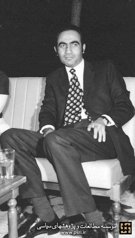 پرویز ثابتی، حکم تبعید رهبر انقلاب به ایرانشهر را در آذر ۱۳۵۶ تأیید کرد+ عکس