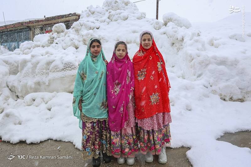 عکس/ حاشیه زایندهرود زیر بارش سنگین برف