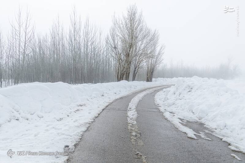 عکس/ حاشیه زایندهرود زیر بارش سنگین برف