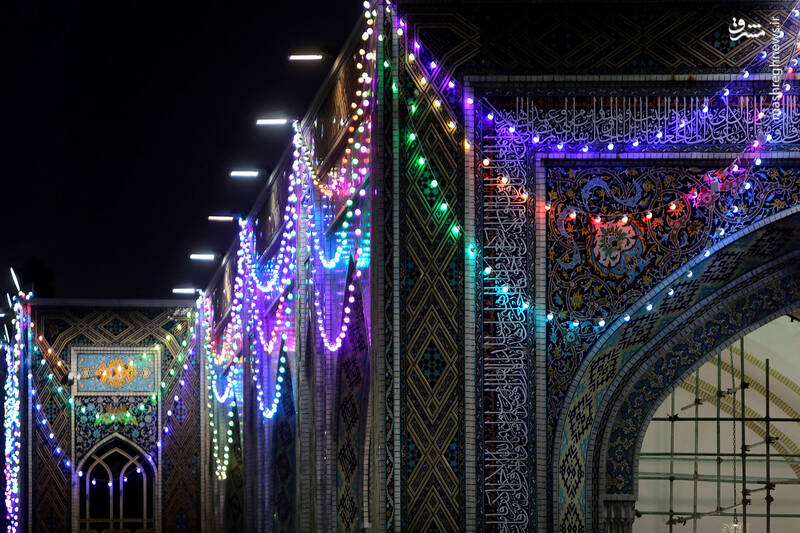 عکس/حال و هوای حرم رضوی در شب مبعث پیامبر اکرم(ص)