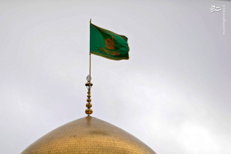 عکس/حال و هوای حرم رضوی در شب مبعث پیامبر اکرم(ص)