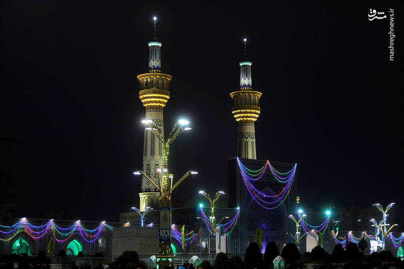 عکس/حال و هوای حرم رضوی در شب مبعث پیامبر اکرم(ص)