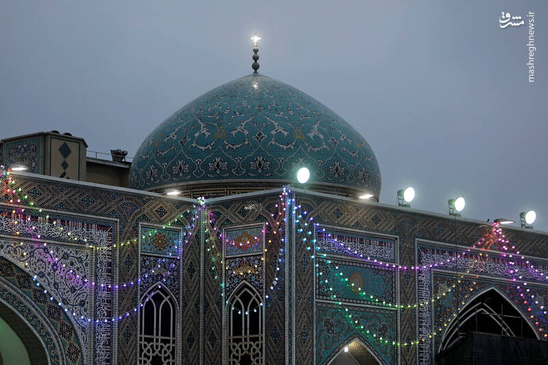 عکس/حال و هوای حرم رضوی در شب مبعث پیامبر اکرم(ص)