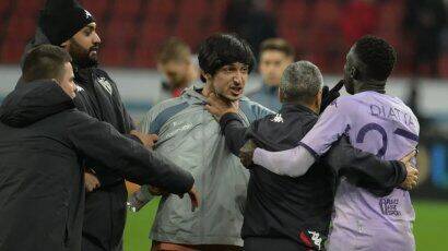 تصاویر| درگیری عجیب سردار آزمون در لیگ اروپا