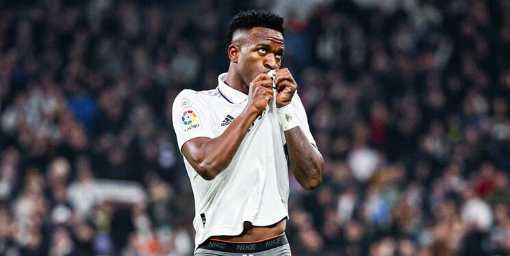 واکنش جالب ستاره رئال به توهینها