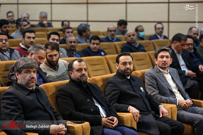 عکس/ اهدای ۱۰۰۰ سری جهیزیه به زوجهای جوان در مشهد