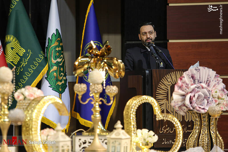 عکس/ اهدای ۱۰۰۰ سری جهیزیه به زوجهای جوان در مشهد