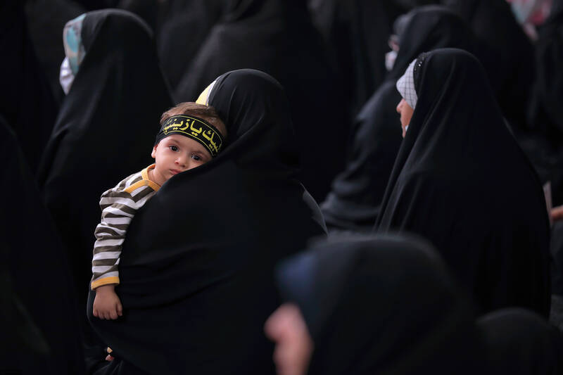 آذربایجان اویاخدی، انقلابا دایاخدی