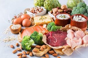 چه کسانی باید بیشتر پروتئین مصرف کنند؟
