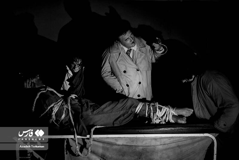 شکنجهگر زنان، شعار زن زندگی آزادی سر میدهد+ عکس